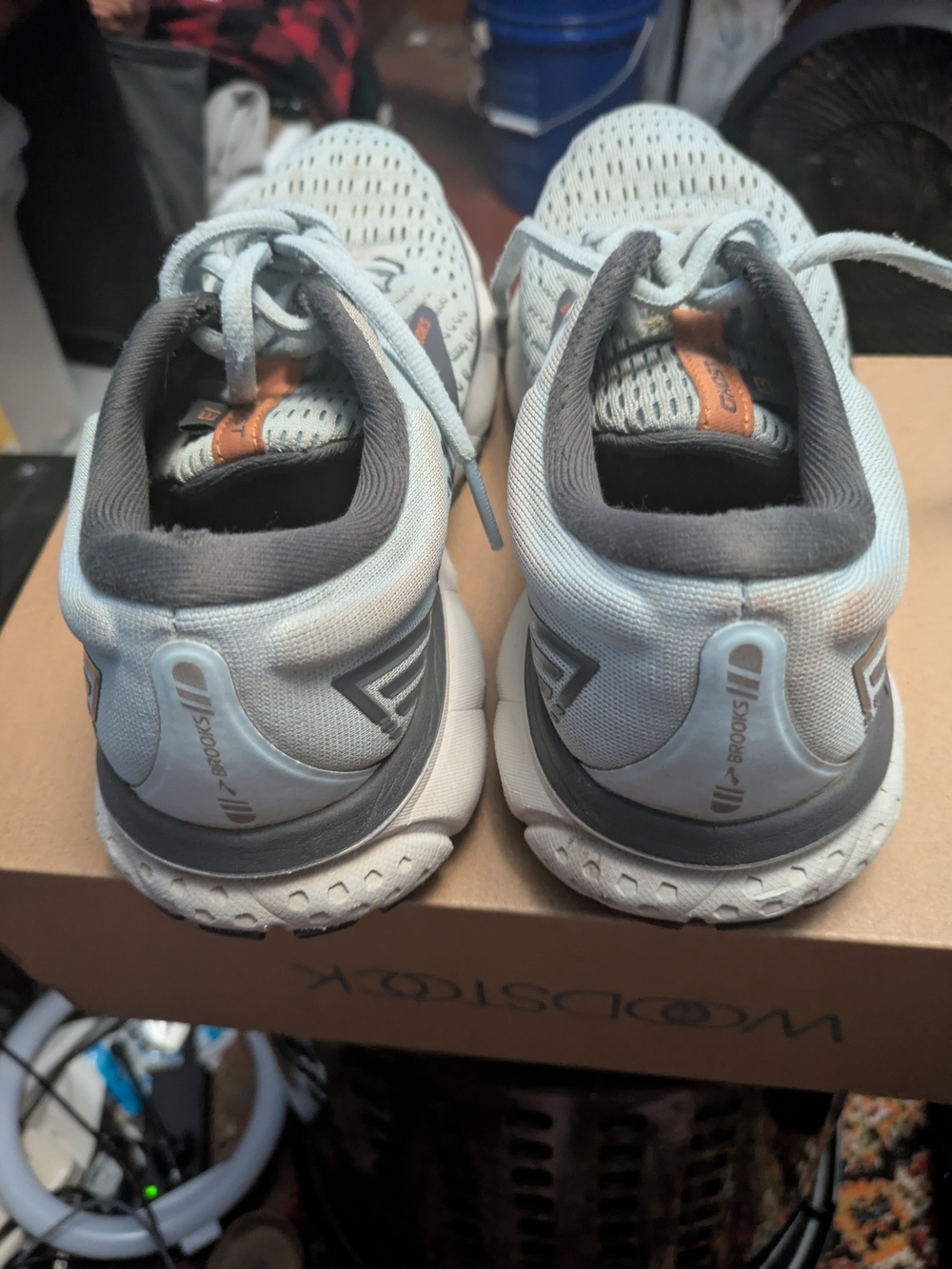Brooks Women's Ghost 13 Running Shoes — Light Gray with Orange Logo - Picture 4 of 5